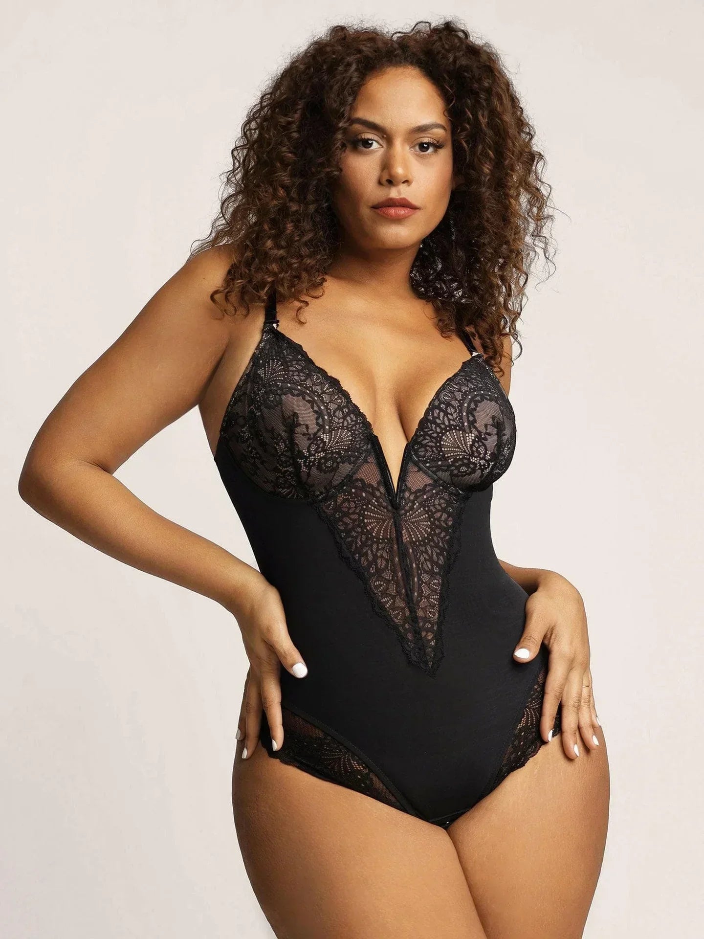 Denise |  Bodysuit met diepe v-hals