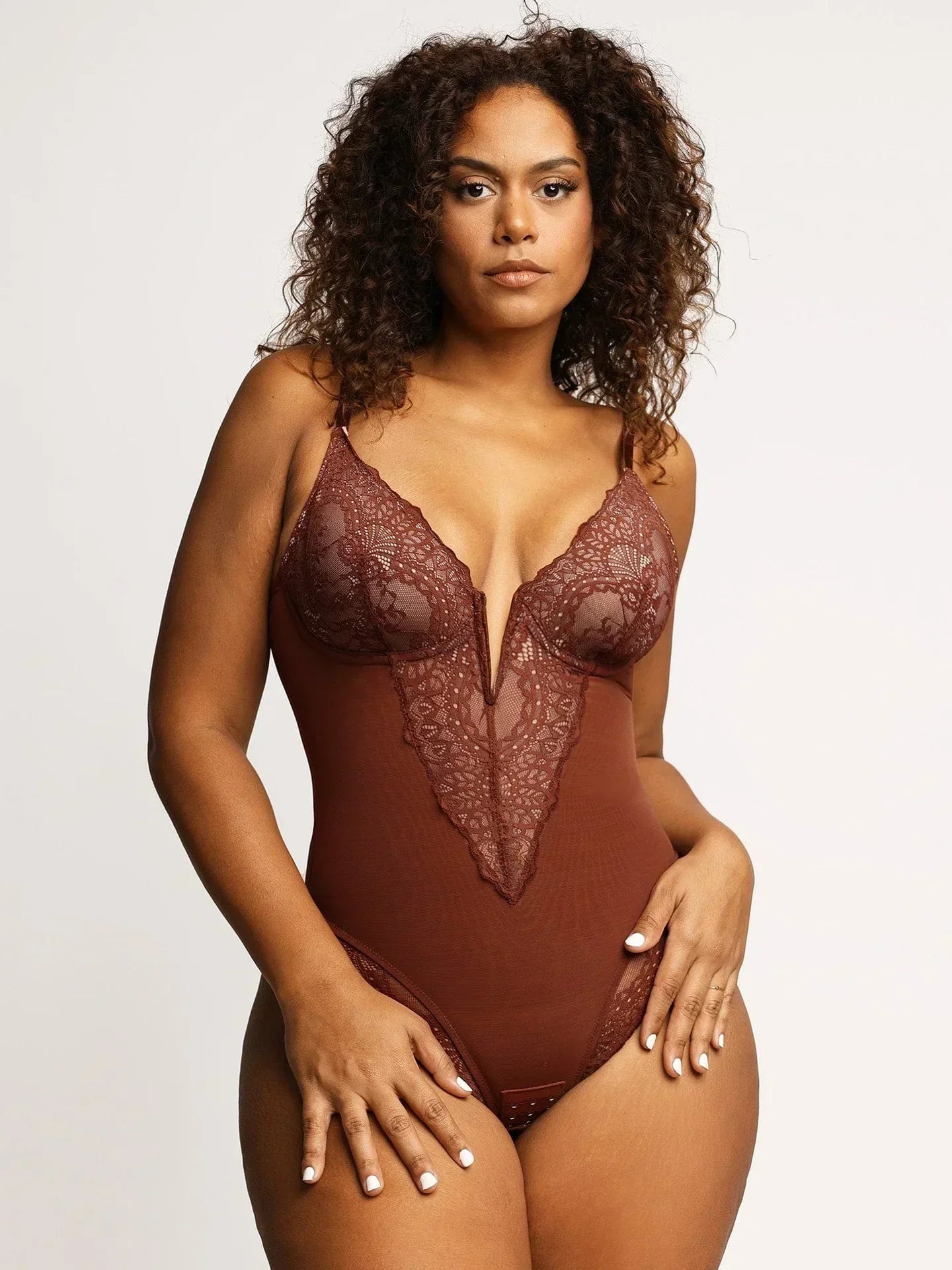 Denise |  Bodysuit met diepe v-hals